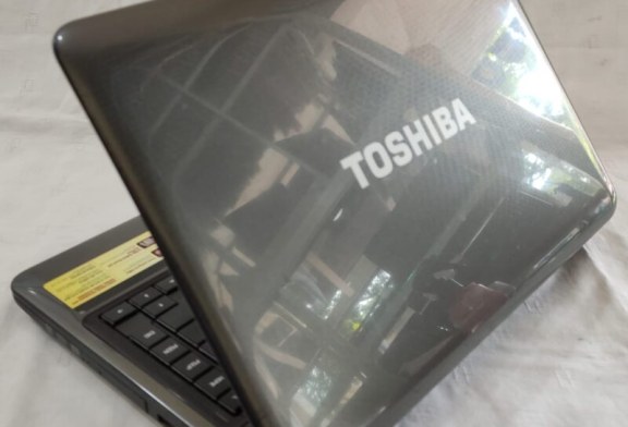 Toshiba Satellite L645 Intel Core i3