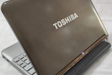 TOSHIBA Mini NB200 Intel Atom Memory 2Gb