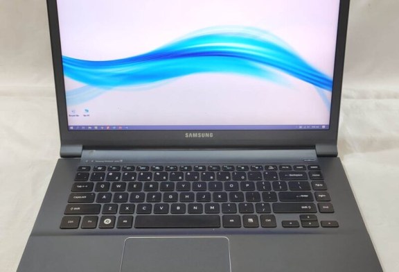 Ultrabook SAMSUNG 9 NP900X4B-A02US Core i5 SSD 256Gb